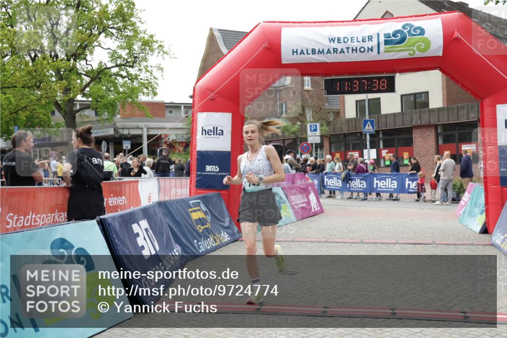 10.05.2026 - 8. Wedeler Halbmarathon Yannick Fuchs http://msf.ph/oto/9724774 10.05.2026 11:37:36 Ziel 745, 1046 meine-sportfotos.de