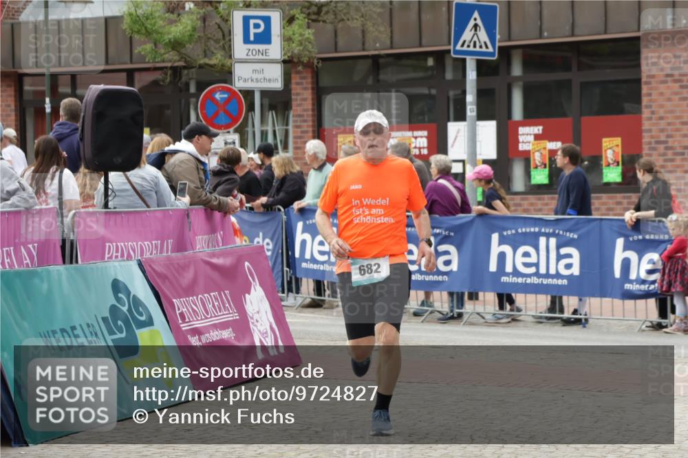 10.05.2026 - 8. Wedeler Halbmarathon Yannick Fuchs http://msf.ph/oto/9724827 10.05.2026 11:37:41 Ziel 682 meine-sportfotos.de