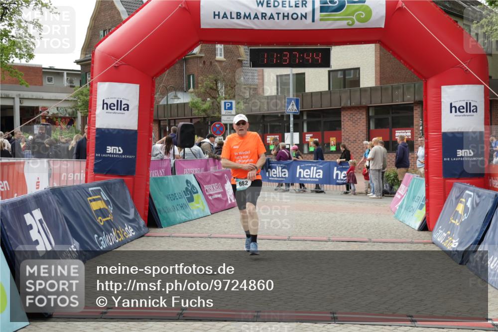 10.05.2026 - 8. Wedeler Halbmarathon Yannick Fuchs http://msf.ph/oto/9724860 10.05.2026 11:37:42 Ziel 682 meine-sportfotos.de