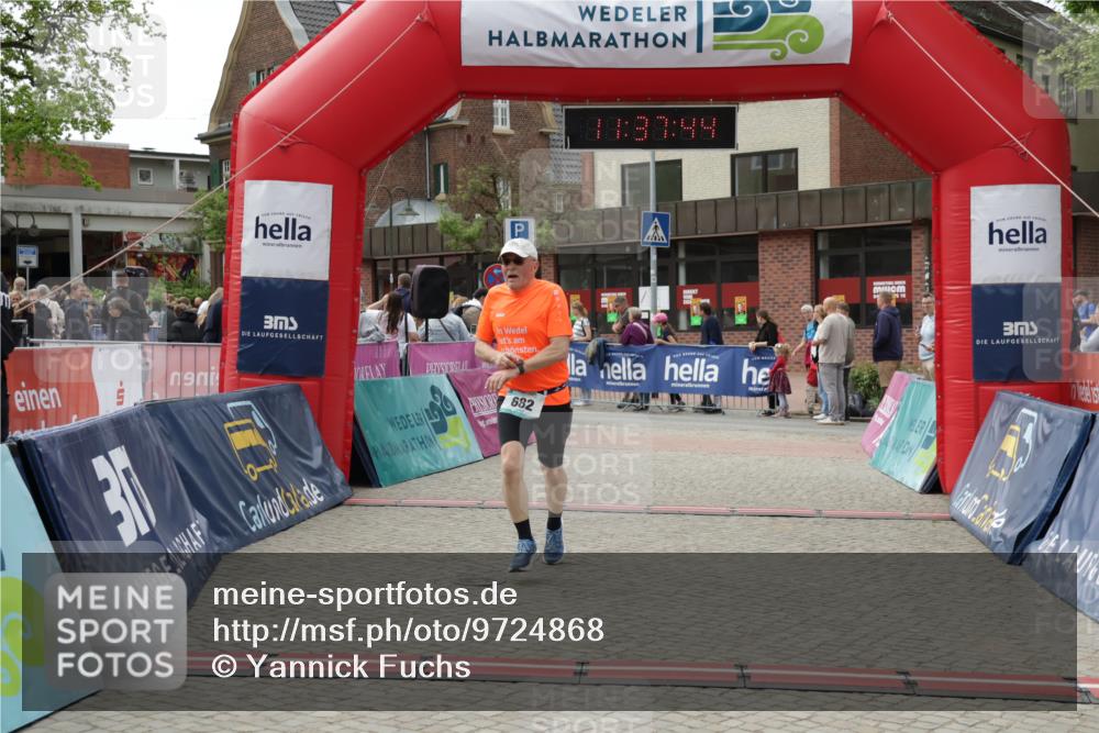 10.05.2026 - 8. Wedeler Halbmarathon Yannick Fuchs http://msf.ph/oto/9724868 10.05.2026 11:37:42 Ziel 682 meine-sportfotos.de
