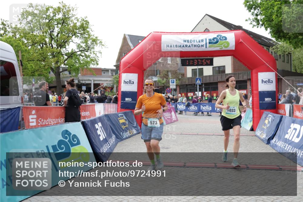 10.05.2026 - 8. Wedeler Halbmarathon Yannick Fuchs http://msf.ph/oto/9724991 10.05.2026 11:37:53 Ziel 573, 1033 meine-sportfotos.de