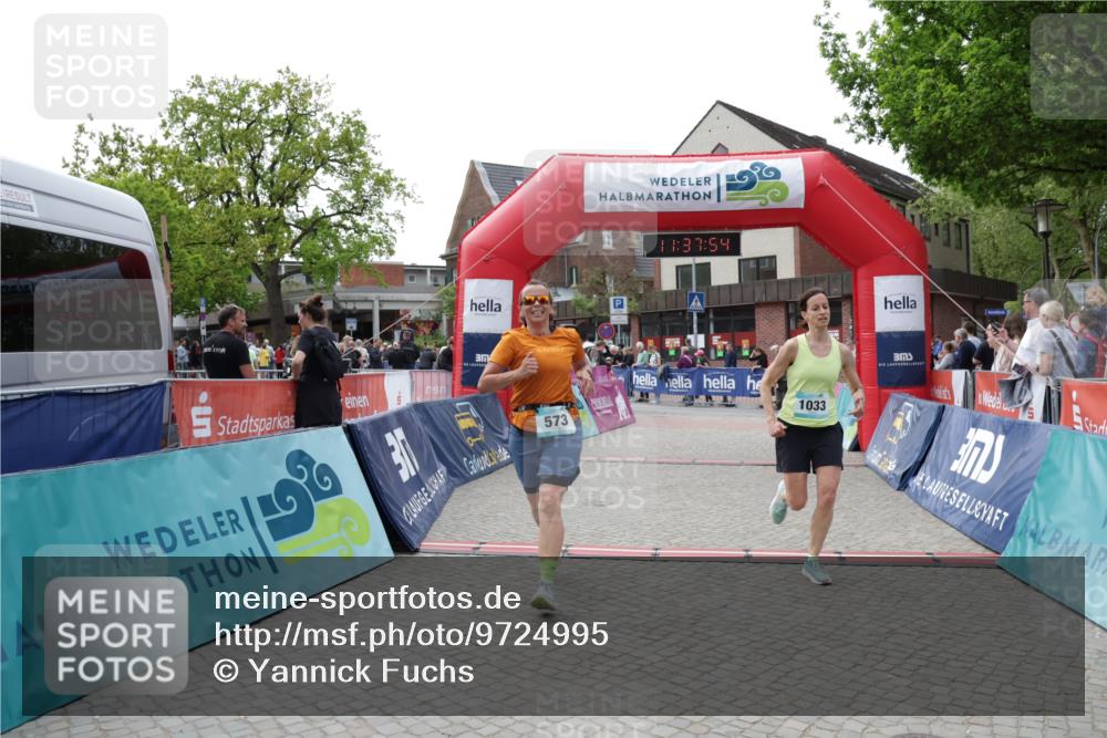 10.05.2026 - 8. Wedeler Halbmarathon Yannick Fuchs http://msf.ph/oto/9724995 10.05.2026 11:37:53 Ziel 573, 1033 meine-sportfotos.de