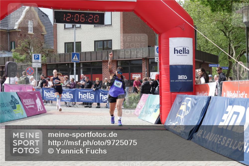 10.05.2026 - 8. Wedeler Halbmarathon Yannick Fuchs http://msf.ph/oto/9725075 10.05.2026 12:06:18 Ziel 90, 187, 1015 meine-sportfotos.de