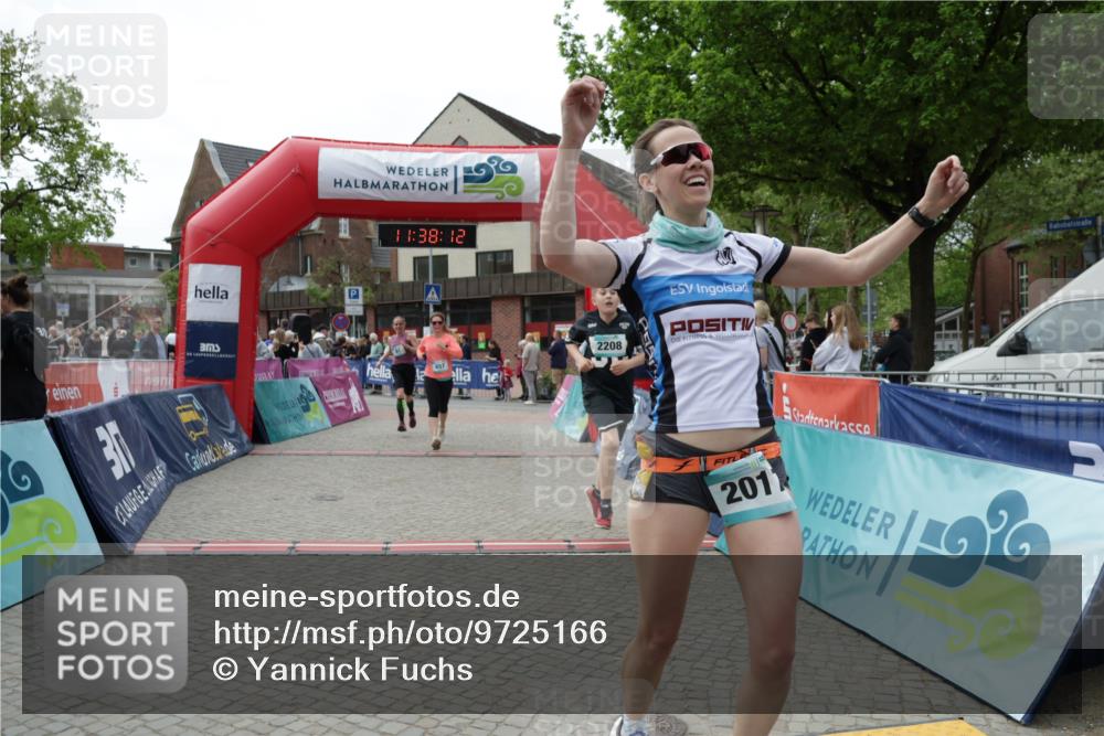 10.05.2026 - 8. Wedeler Halbmarathon Yannick Fuchs http://msf.ph/oto/9725166 10.05.2026 11:38:10 Ziel 80, 81, 657, 789, 2017, 2141, 2208 meine-sportfotos.de