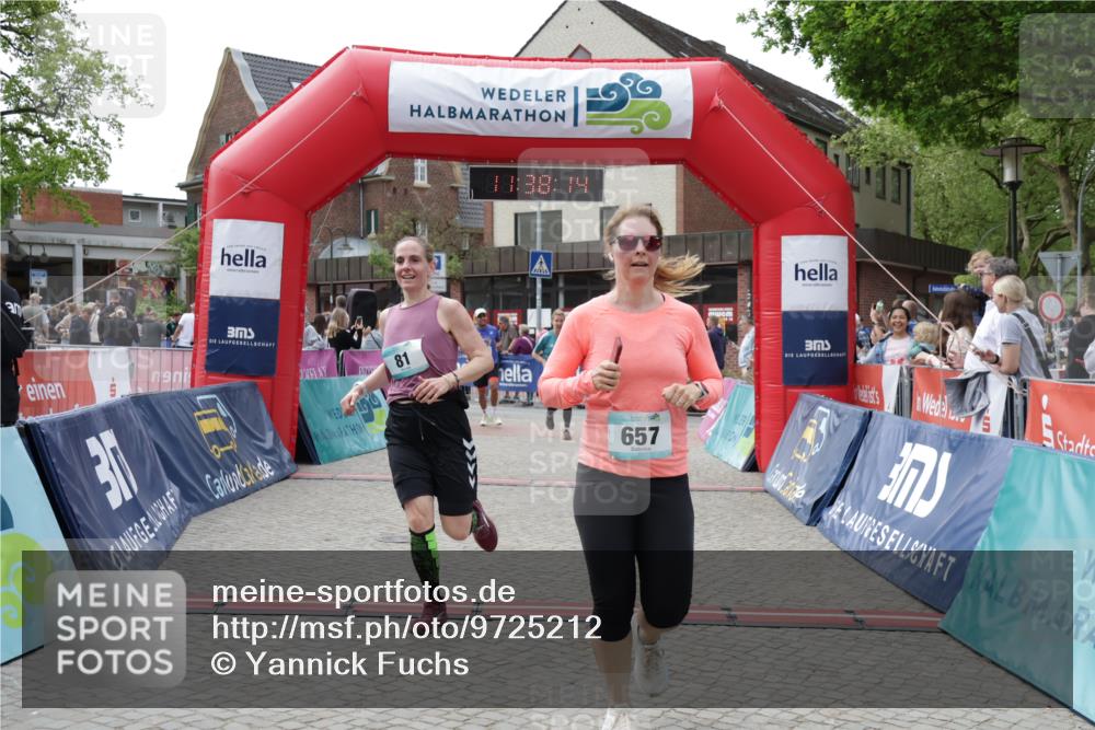 10.05.2026 - 8. Wedeler Halbmarathon Yannick Fuchs http://msf.ph/oto/9725212 10.05.2026 11:38:12 Ziel 81, 582, 657, 789, 2017, 2141, 2145, 2208 meine-sportfotos.de