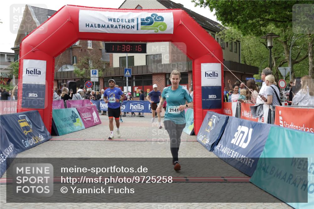 10.05.2026 - 8. Wedeler Halbmarathon Yannick Fuchs http://msf.ph/oto/9725258 10.05.2026 11:38:15 Ziel 81, 582, 657, 922, 1045, 2141, 2145 meine-sportfotos.de