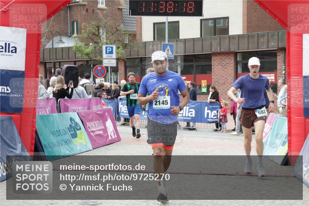 10.05.2026 - 8. Wedeler Halbmarathon Yannick Fuchs http://msf.ph/oto/9725270 10.05.2026 11:38:16 Ziel 81, 582, 657, 922, 1045, 2141, 2145 meine-sportfotos.de