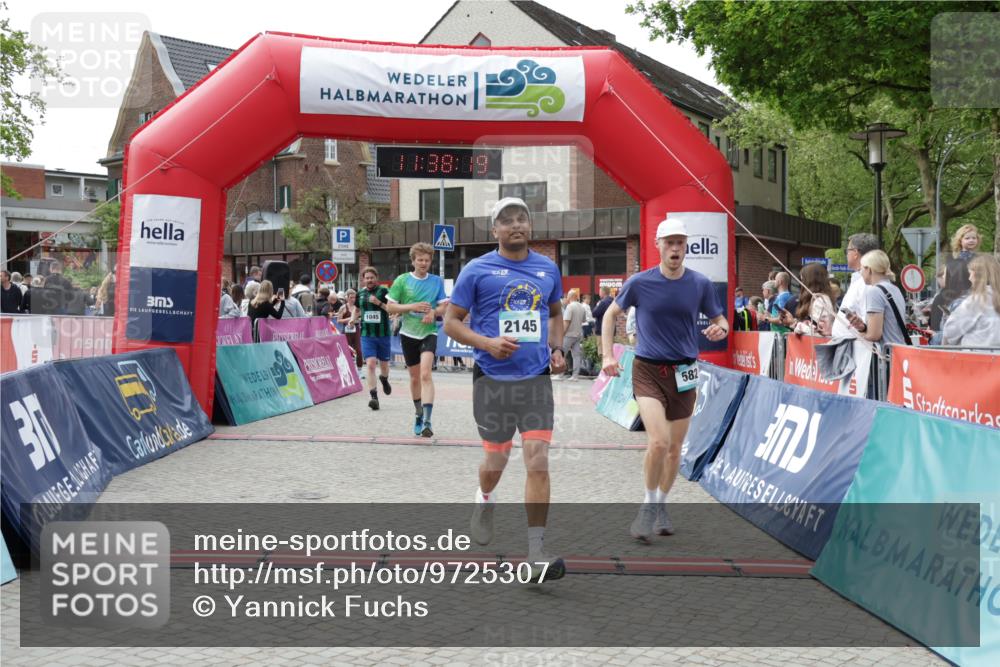 10.05.2026 - 8. Wedeler Halbmarathon Yannick Fuchs http://msf.ph/oto/9725307 10.05.2026 11:38:17 Ziel 81, 146, 582, 768, 922, 1045, 2141, 2145 meine-sportfotos.de