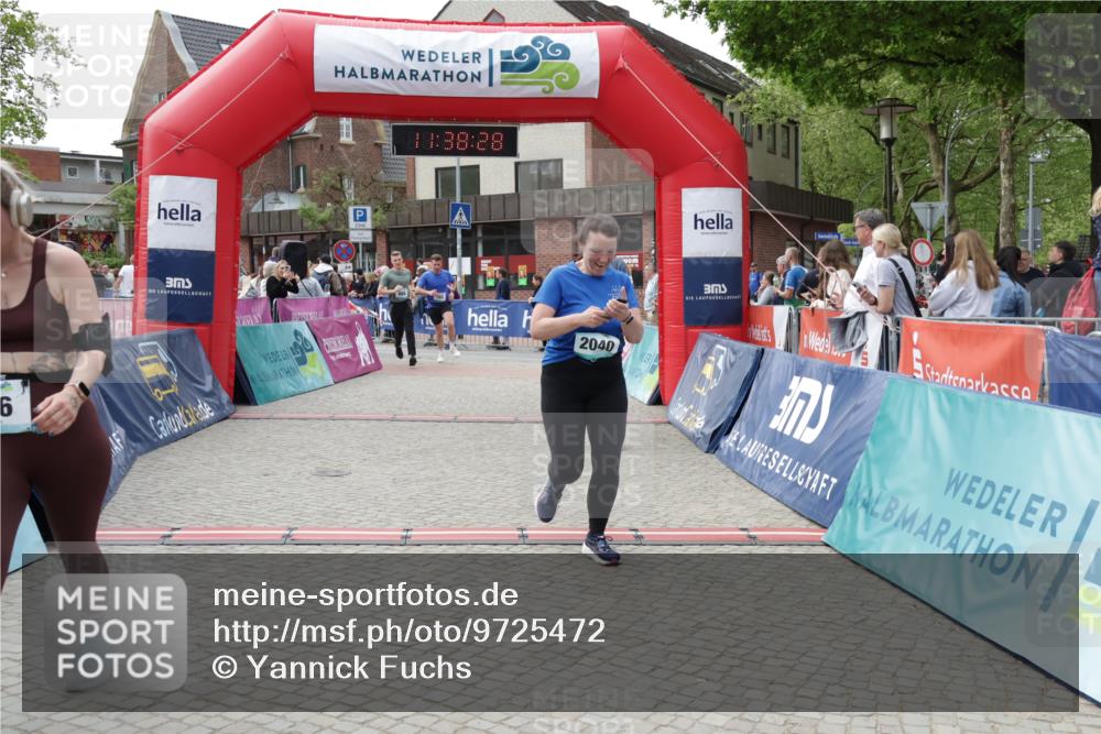 10.05.2026 - 8. Wedeler Halbmarathon Yannick Fuchs http://msf.ph/oto/9725472 10.05.2026 11:38:26 Ziel 146, 360, 688, 765, 768, 2040 meine-sportfotos.de