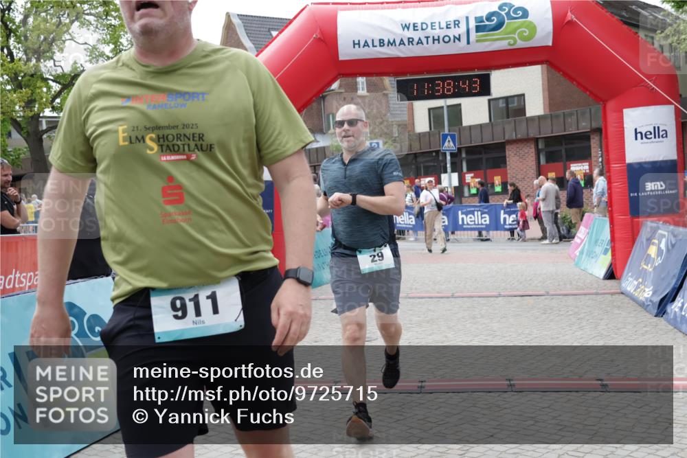 10.05.2026 - 8. Wedeler Halbmarathon Yannick Fuchs http://msf.ph/oto/9725715 10.05.2026 11:38:41 Ziel 29, 225, 625, 911 meine-sportfotos.de