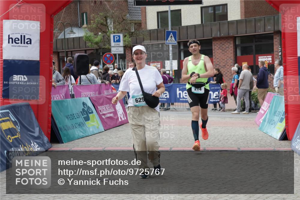 10.05.2026 - 8. Wedeler Halbmarathon Yannick Fuchs http://msf.ph/oto/9725767 10.05.2026 11:38:46 Ziel 214, 354, 625 meine-sportfotos.de
