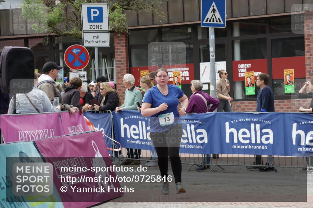 10.05.2026 - 8. Wedeler Halbmarathon Yannick Fuchs http://msf.ph/oto/9725846 10.05.2026 11:38:53 Ziel 13, 354 meine-sportfotos.de