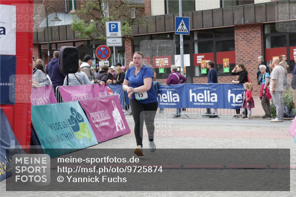10.05.2026 - 8. Wedeler Halbmarathon Yannick Fuchs http://msf.ph/oto/9725874 10.05.2026 11:38:55 Ziel 13, 354, 1051 meine-sportfotos.de