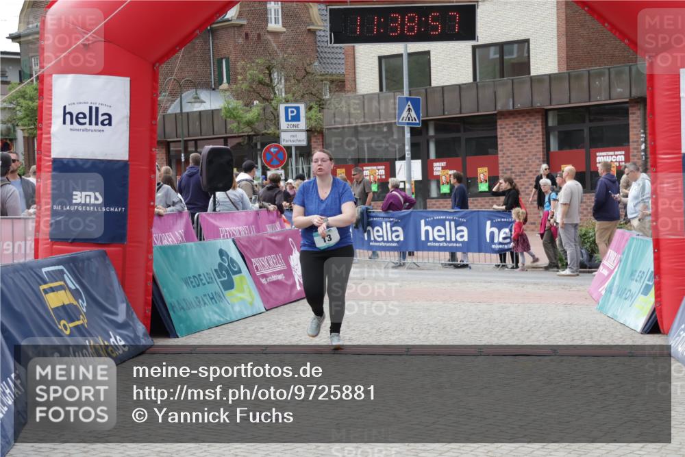 10.05.2026 - 8. Wedeler Halbmarathon Yannick Fuchs http://msf.ph/oto/9725881 10.05.2026 11:38:56 Ziel 13, 1051 meine-sportfotos.de