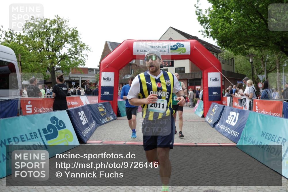 10.05.2026 - 8. Wedeler Halbmarathon Yannick Fuchs http://msf.ph/oto/9726446 10.05.2026 11:39:49 Ziel 402, 434, 585, 844, 1028, 1054, 2011 meine-sportfotos.de