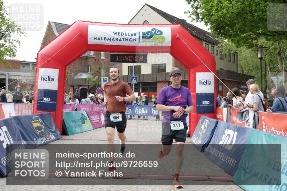 10.05.2026 - 8. Wedeler Halbmarathon Yannick Fuchs http://msf.ph/oto/9726659 10.05.2026 11:40:01 Ziel 217, 864, 2058, 2175 meine-sportfotos.de