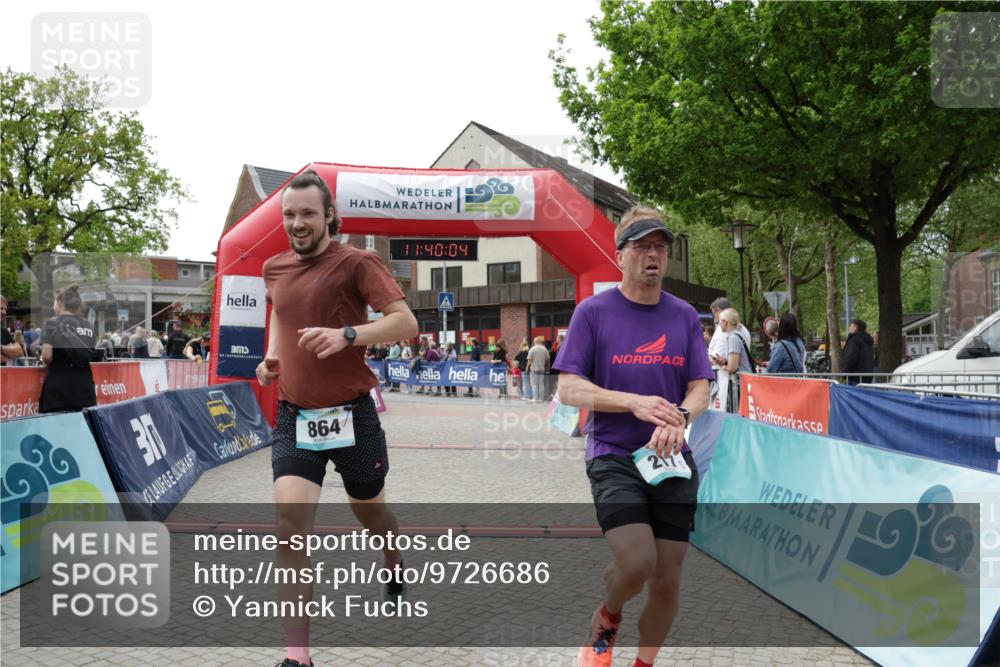 10.05.2026 - 8. Wedeler Halbmarathon Yannick Fuchs http://msf.ph/oto/9726686 10.05.2026 11:40:02 Ziel 217, 864 meine-sportfotos.de