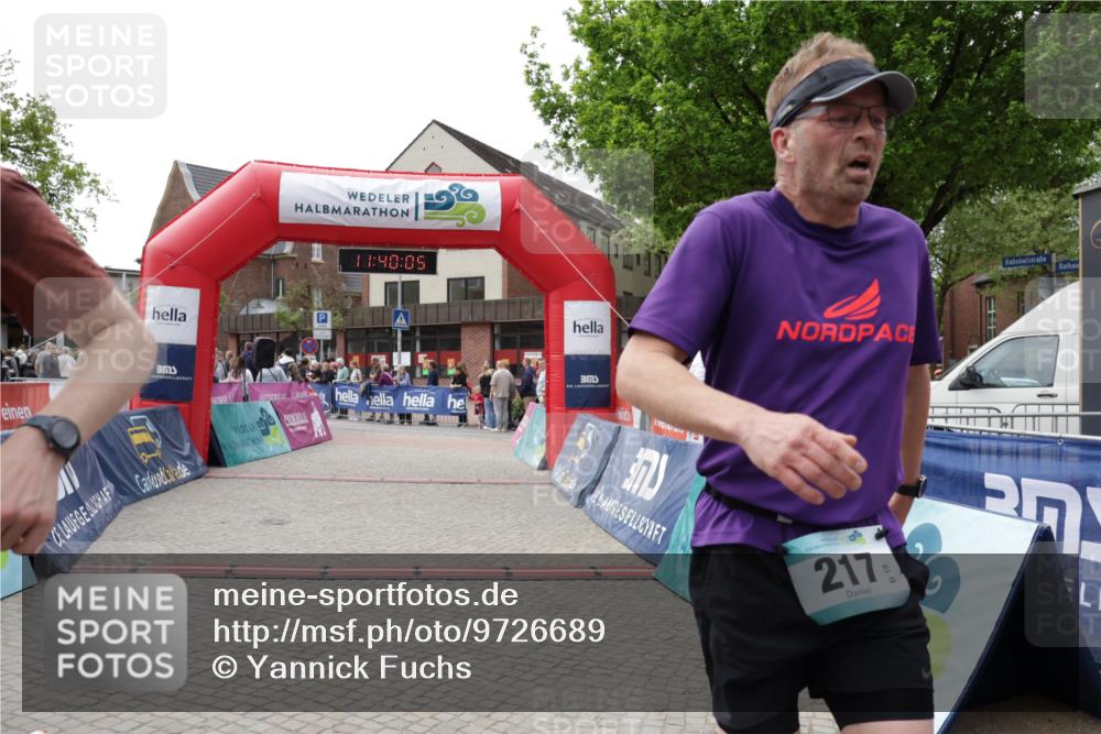 10.05.2026 - 8. Wedeler Halbmarathon Yannick Fuchs http://msf.ph/oto/9726689 10.05.2026 11:40:03 Ziel 217, 864 meine-sportfotos.de