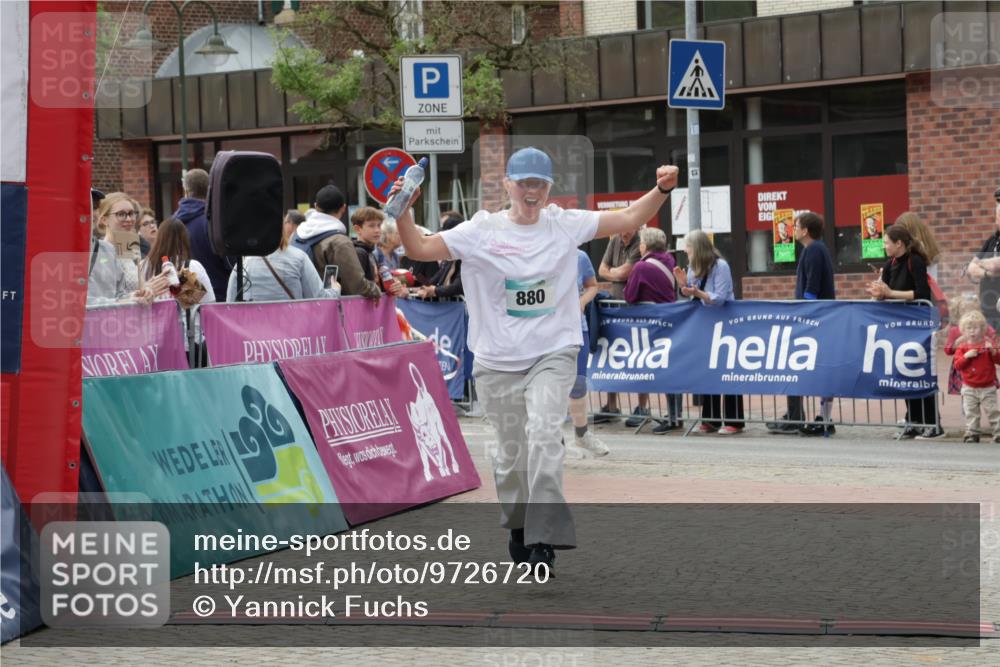 10.05.2026 - 8. Wedeler Halbmarathon Yannick Fuchs http://msf.ph/oto/9726720 10.05.2026 11:40:07 Ziel 817 meine-sportfotos.de