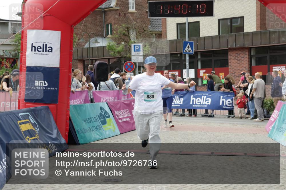 10.05.2026 - 8. Wedeler Halbmarathon Yannick Fuchs http://msf.ph/oto/9726736 10.05.2026 11:40:08 Ziel 628, 817 meine-sportfotos.de