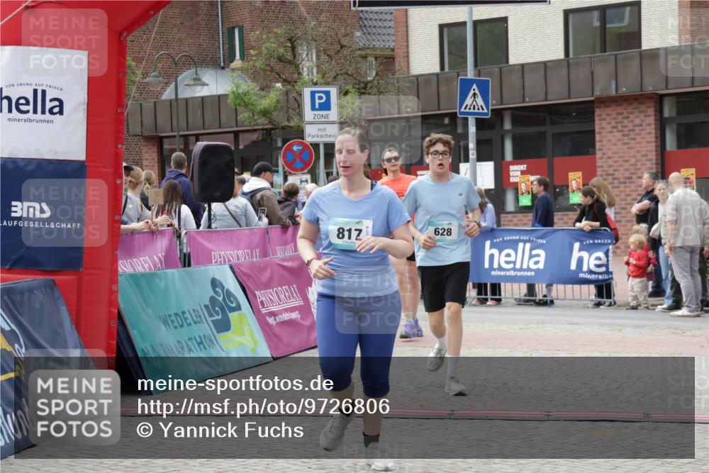 10.05.2026 - 8. Wedeler Halbmarathon Yannick Fuchs http://msf.ph/oto/9726806 10.05.2026 11:40:11 Ziel 275, 628, 817 meine-sportfotos.de