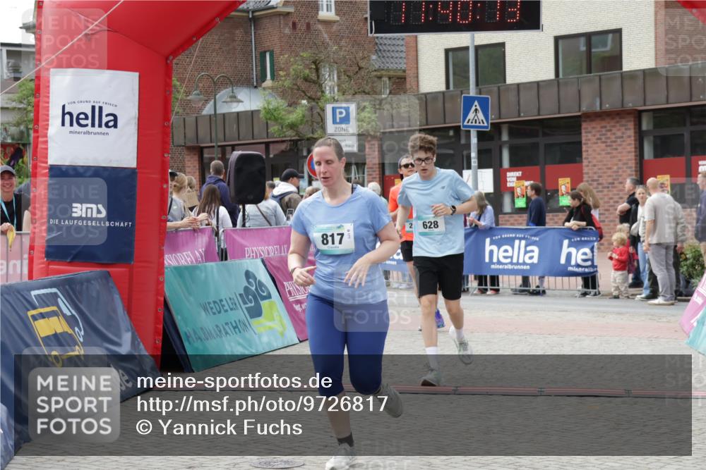 10.05.2026 - 8. Wedeler Halbmarathon Yannick Fuchs http://msf.ph/oto/9726817 10.05.2026 11:40:12 Ziel 275, 628, 817, 1029 meine-sportfotos.de