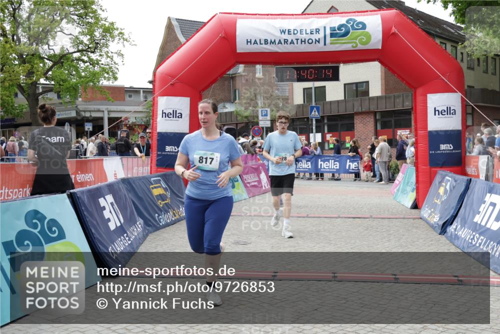 10.05.2026 - 8. Wedeler Halbmarathon Yannick Fuchs http://msf.ph/oto/9726853 10.05.2026 11:40:13 Ziel 275, 628, 817, 1029 meine-sportfotos.de