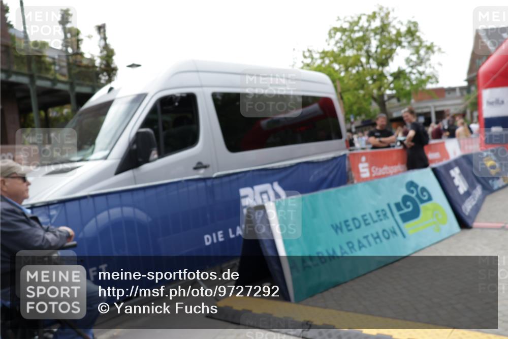 10.05.2026 - 8. Wedeler Halbmarathon Yannick Fuchs http://msf.ph/oto/9727292 10.05.2026 11:40:56 Ziel 957, 968, 2190 meine-sportfotos.de