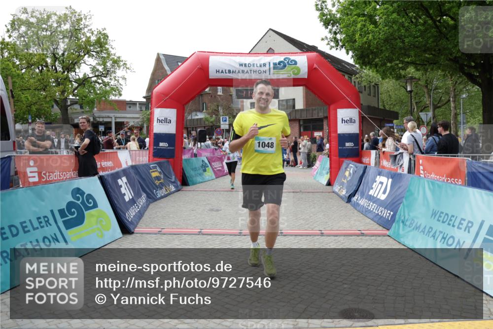 10.05.2026 - 8. Wedeler Halbmarathon Yannick Fuchs http://msf.ph/oto/9727546 10.05.2026 11:41:11 Ziel 310, 540, 543, 658, 770, 1048 meine-sportfotos.de