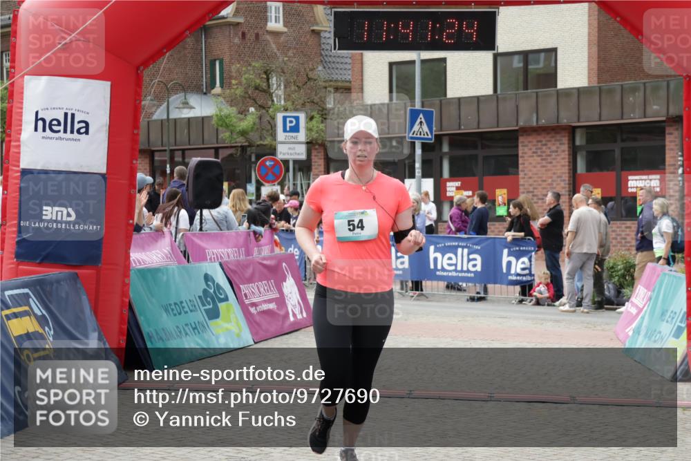 10.05.2026 - 8. Wedeler Halbmarathon Yannick Fuchs http://msf.ph/oto/9727690 10.05.2026 11:41:22 Ziel 54, 153, 868 meine-sportfotos.de