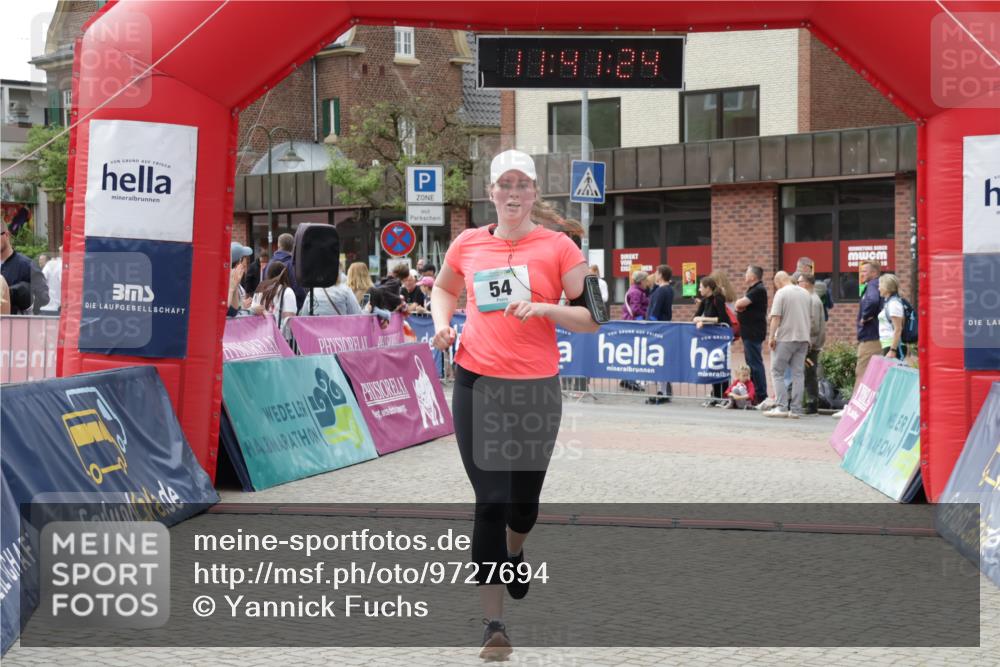 10.05.2026 - 8. Wedeler Halbmarathon Yannick Fuchs http://msf.ph/oto/9727694 10.05.2026 11:41:23 Ziel 54, 153, 868 meine-sportfotos.de