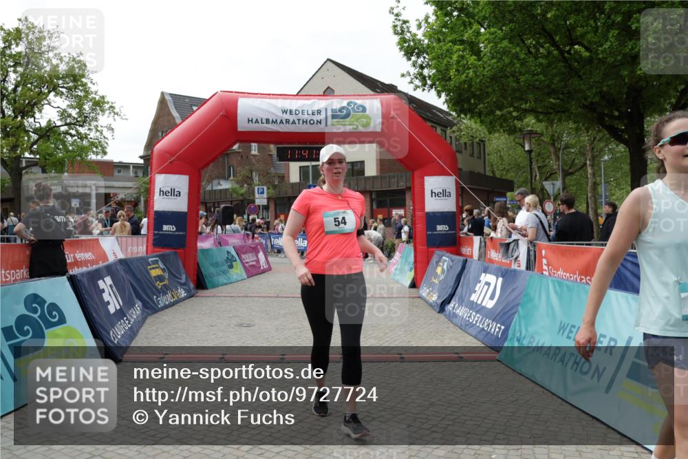 10.05.2026 - 8. Wedeler Halbmarathon Yannick Fuchs http://msf.ph/oto/9727724 10.05.2026 11:41:24 Ziel 54, 868 meine-sportfotos.de