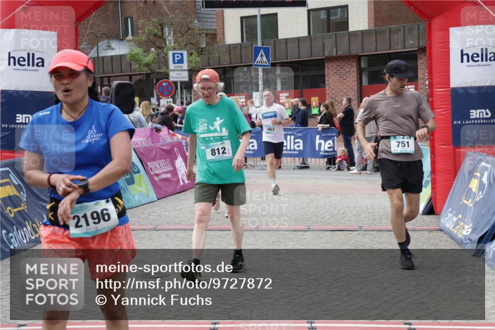 10.05.2026 - 8. Wedeler Halbmarathon Yannick Fuchs http://msf.ph/oto/9727872 10.05.2026 11:41:40 Ziel 239, 248, 453, 751, 812, 2196, 2238 meine-sportfotos.de