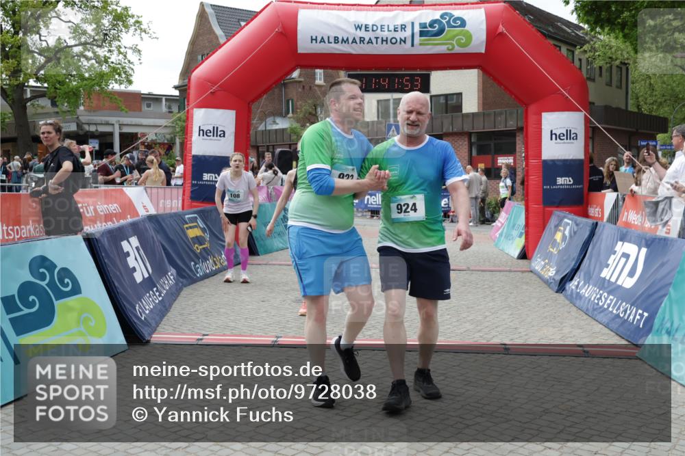 10.05.2026 - 8. Wedeler Halbmarathon Yannick Fuchs http://msf.ph/oto/9728038 10.05.2026 11:41:52 Ziel 108, 223, 923, 924 meine-sportfotos.de