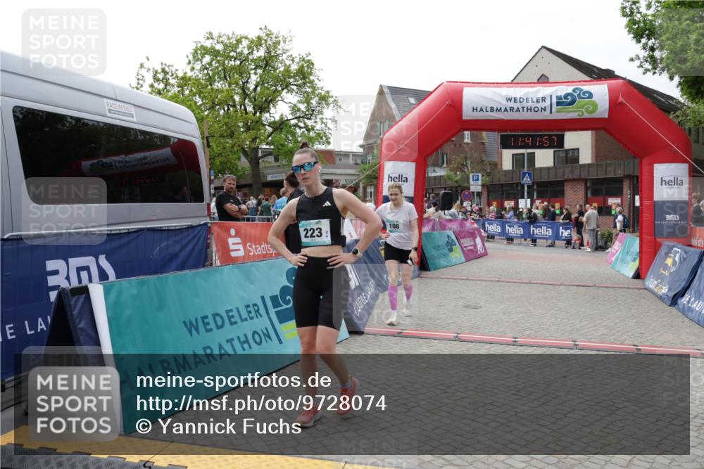 10.05.2026 - 8. Wedeler Halbmarathon Yannick Fuchs http://msf.ph/oto/9728074 10.05.2026 11:41:55 Ziel 108, 223 meine-sportfotos.de