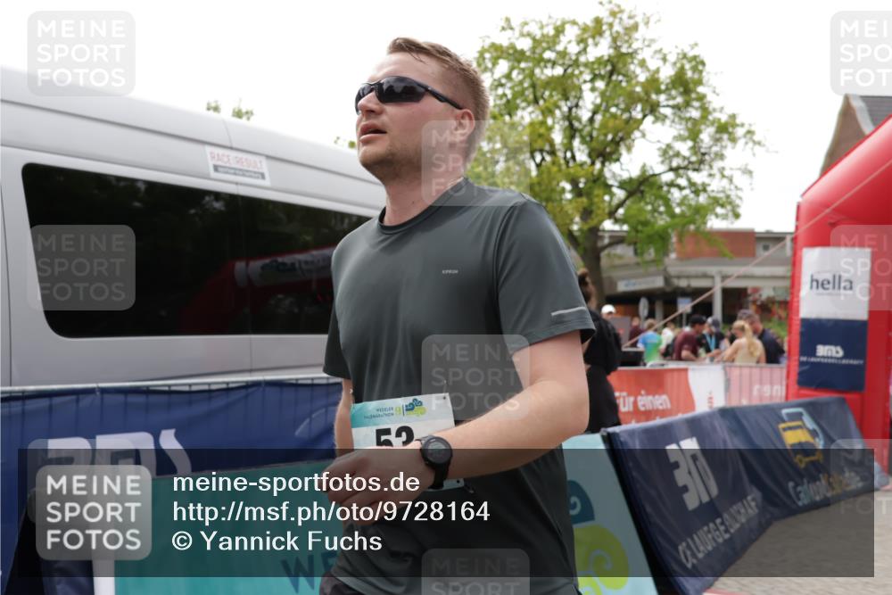 10.05.2026 - 8. Wedeler Halbmarathon Yannick Fuchs http://msf.ph/oto/9728164 10.05.2026 11:42:10 Ziel 53 meine-sportfotos.de