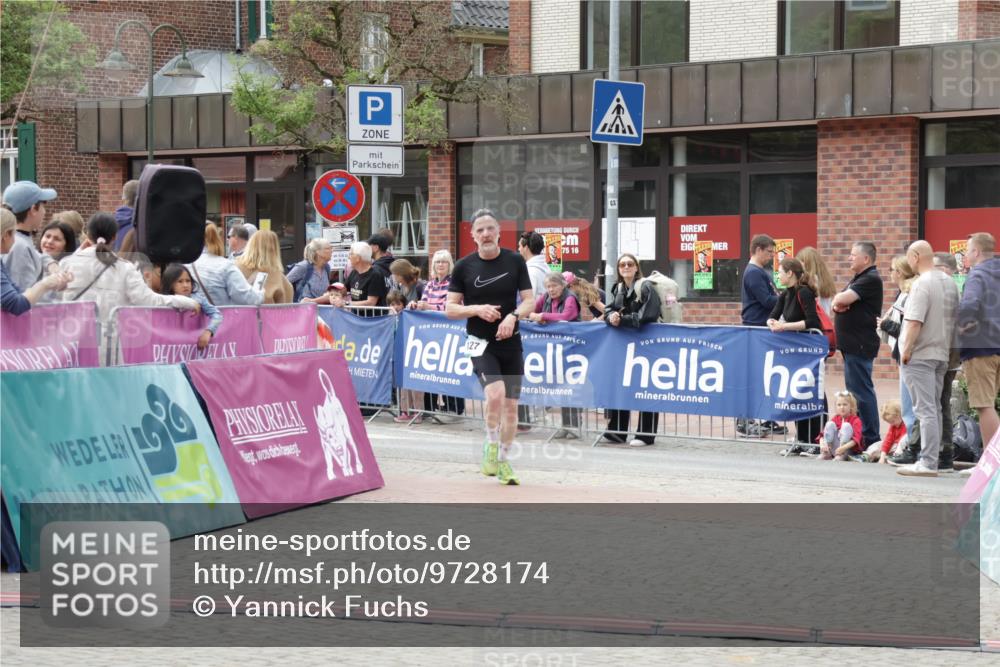 10.05.2026 - 8. Wedeler Halbmarathon Yannick Fuchs http://msf.ph/oto/9728174 10.05.2026 11:42:14 Ziel 127 meine-sportfotos.de