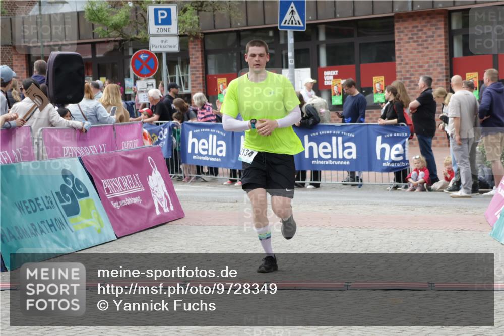 10.05.2026 - 8. Wedeler Halbmarathon Yannick Fuchs http://msf.ph/oto/9728349 10.05.2026 11:42:26 Ziel 352, 1052, 2134 meine-sportfotos.de