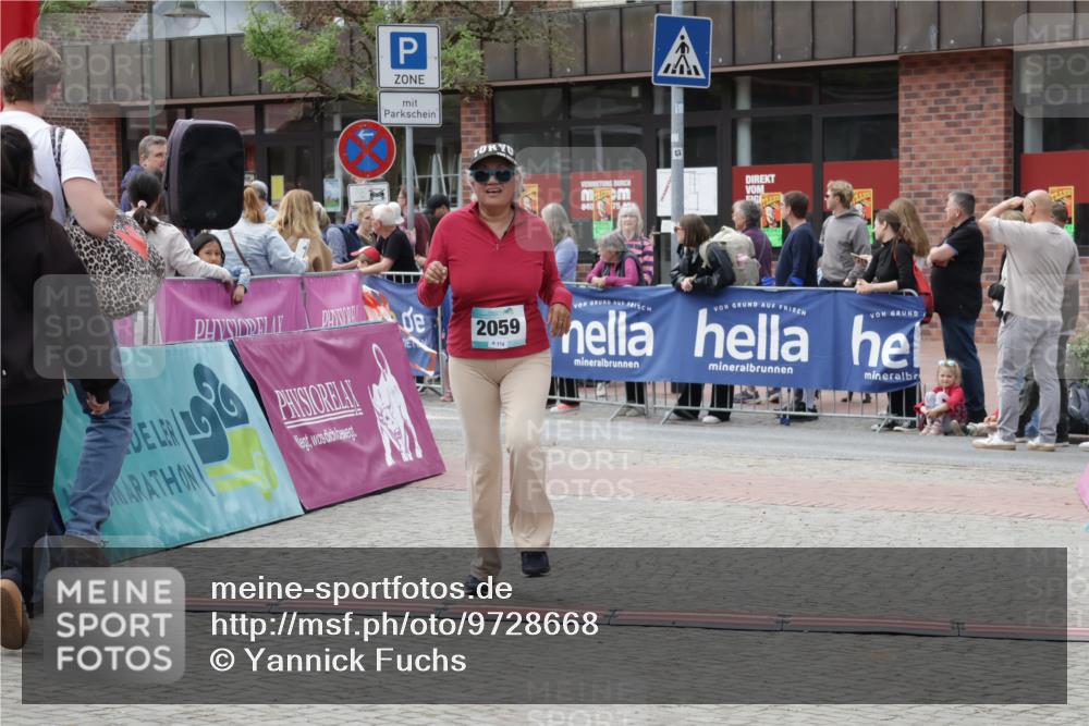 10.05.2026 - 8. Wedeler Halbmarathon Yannick Fuchs http://msf.ph/oto/9728668 10.05.2026 11:42:49 Ziel 106, 2059 meine-sportfotos.de