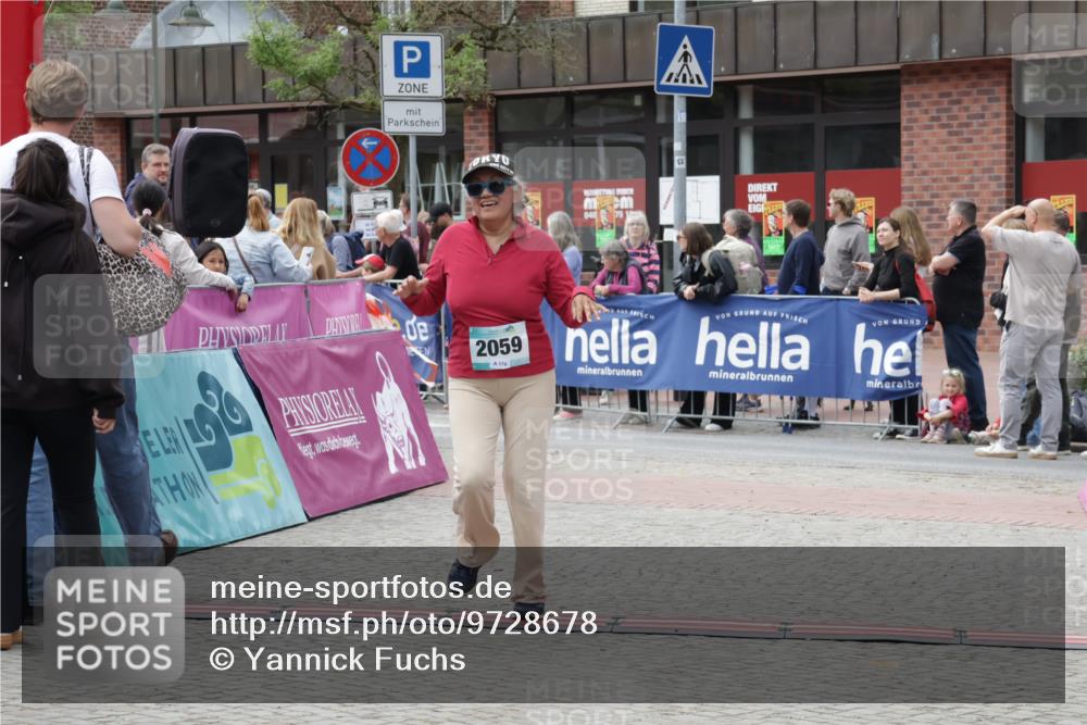 10.05.2026 - 8. Wedeler Halbmarathon Yannick Fuchs http://msf.ph/oto/9728678 10.05.2026 11:42:49 Ziel 106, 2059 meine-sportfotos.de