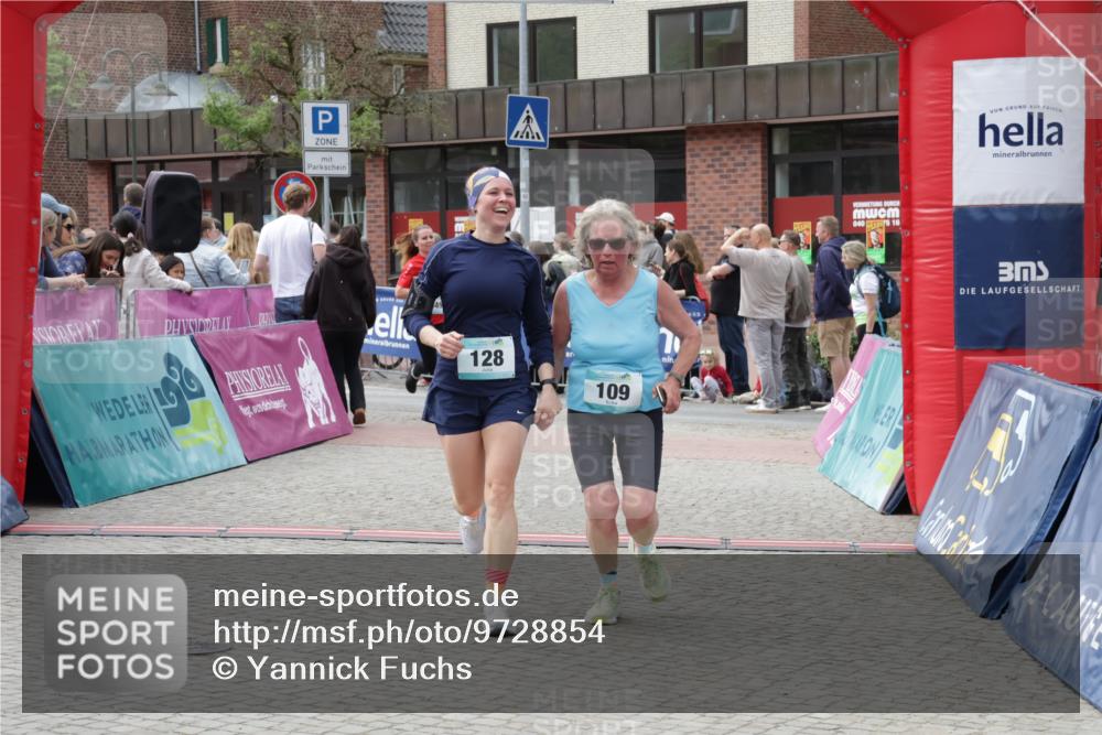 10.05.2026 - 8. Wedeler Halbmarathon Yannick Fuchs http://msf.ph/oto/9728854 10.05.2026 11:43:00 Ziel 109, 128, 649, 650, 849, 906 meine-sportfotos.de