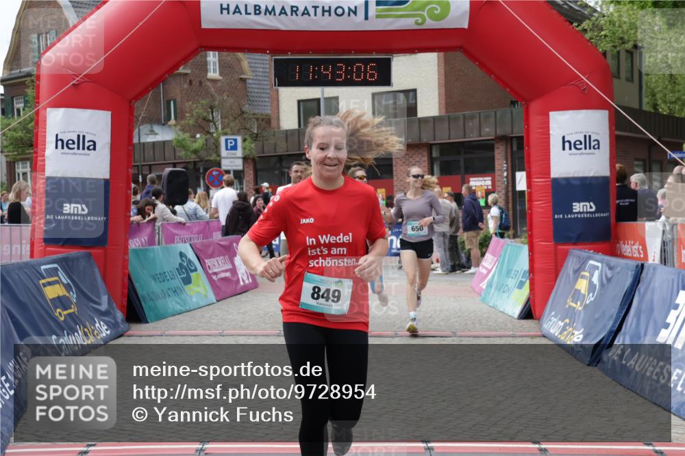 10.05.2026 - 8. Wedeler Halbmarathon Yannick Fuchs http://msf.ph/oto/9728954 10.05.2026 11:43:04 Ziel 109, 128, 649, 650, 849, 973, 2073, 2158 meine-sportfotos.de