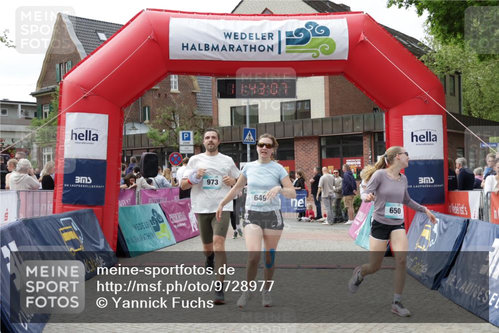 10.05.2026 - 8. Wedeler Halbmarathon Yannick Fuchs http://msf.ph/oto/9728977 10.05.2026 11:43:06 Ziel 649, 650, 849, 973, 2073, 2158 meine-sportfotos.de