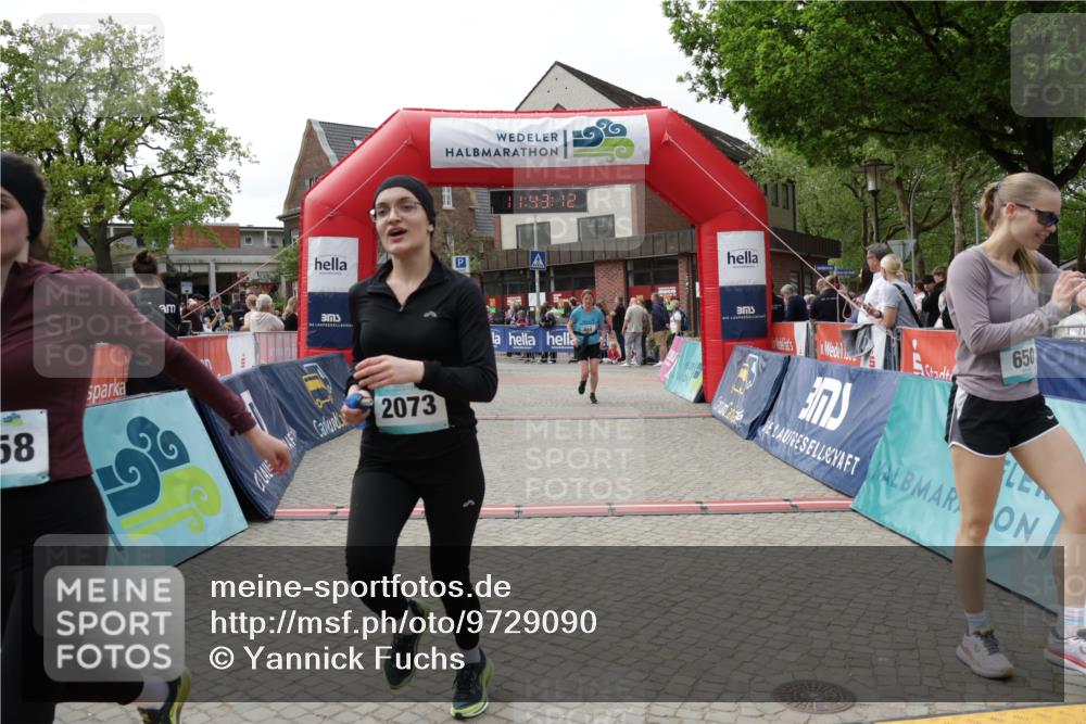 10.05.2026 - 8. Wedeler Halbmarathon Yannick Fuchs http://msf.ph/oto/9729090 10.05.2026 11:43:10 Ziel 331, 649, 650, 973, 2073, 2158 meine-sportfotos.de