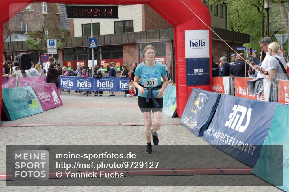 10.05.2026 - 8. Wedeler Halbmarathon Yannick Fuchs http://msf.ph/oto/9729127 10.05.2026 11:43:12 Ziel 331, 2073, 2158 meine-sportfotos.de