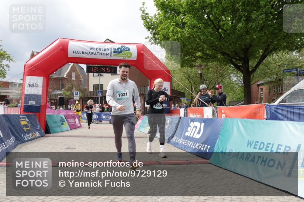 10.05.2026 - 8. Wedeler Halbmarathon Yannick Fuchs http://msf.ph/oto/9729129 10.05.2026 12:14:49 Ziel 27, 231, 494, 1009, 1021 meine-sportfotos.de