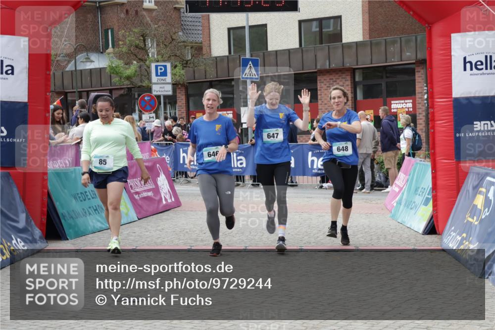 10.05.2026 - 8. Wedeler Halbmarathon Yannick Fuchs http://msf.ph/oto/9729244 10.05.2026 11:43:23 Ziel 85, 646, 647, 648 meine-sportfotos.de