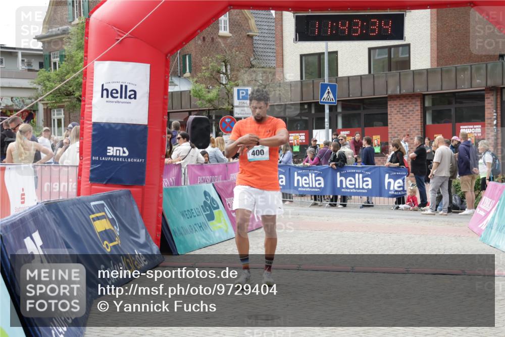 10.05.2026 - 8. Wedeler Halbmarathon Yannick Fuchs http://msf.ph/oto/9729404 10.05.2026 11:43:33 Ziel 400, 422 meine-sportfotos.de