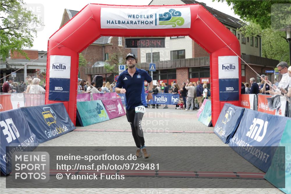 10.05.2026 - 8. Wedeler Halbmarathon Yannick Fuchs http://msf.ph/oto/9729481 10.05.2026 11:43:42 Ziel 771, 2149 meine-sportfotos.de