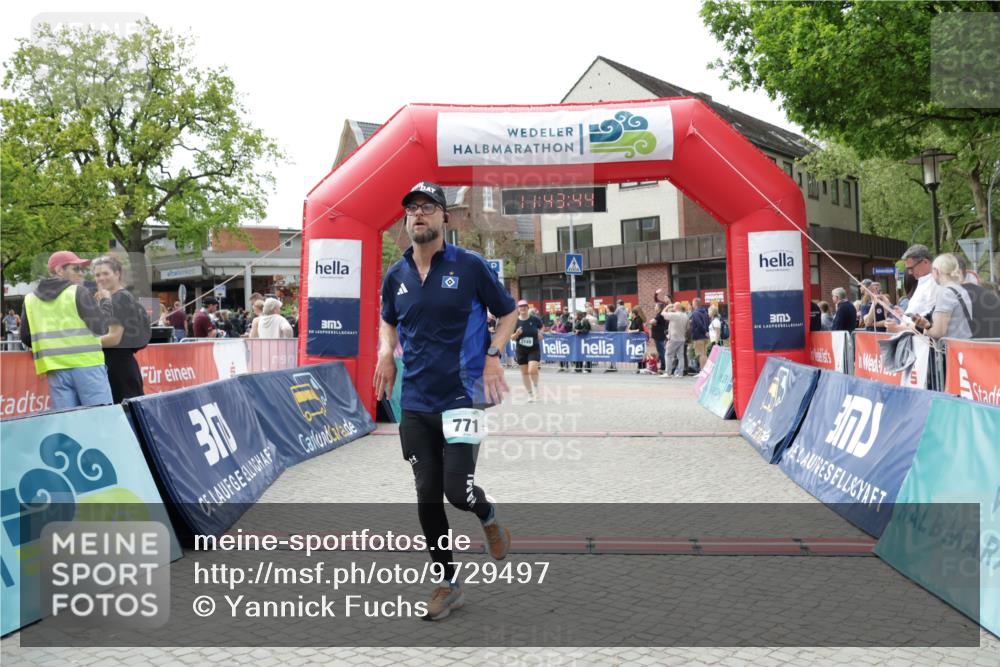 10.05.2026 - 8. Wedeler Halbmarathon Yannick Fuchs http://msf.ph/oto/9729497 10.05.2026 11:43:42 Ziel 771, 2149 meine-sportfotos.de